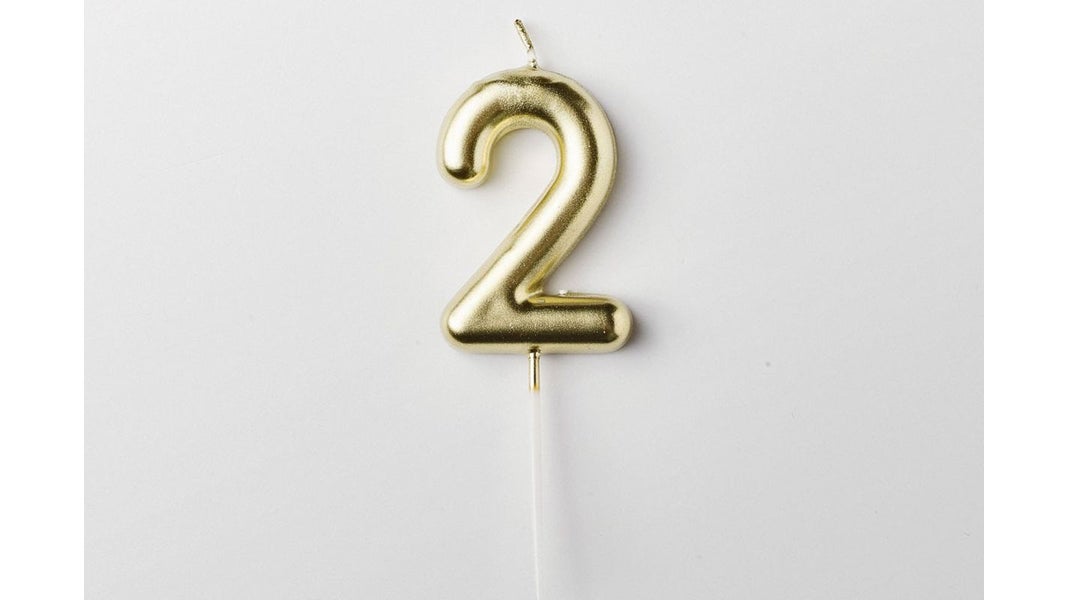 Bougie dorée chiffre 2