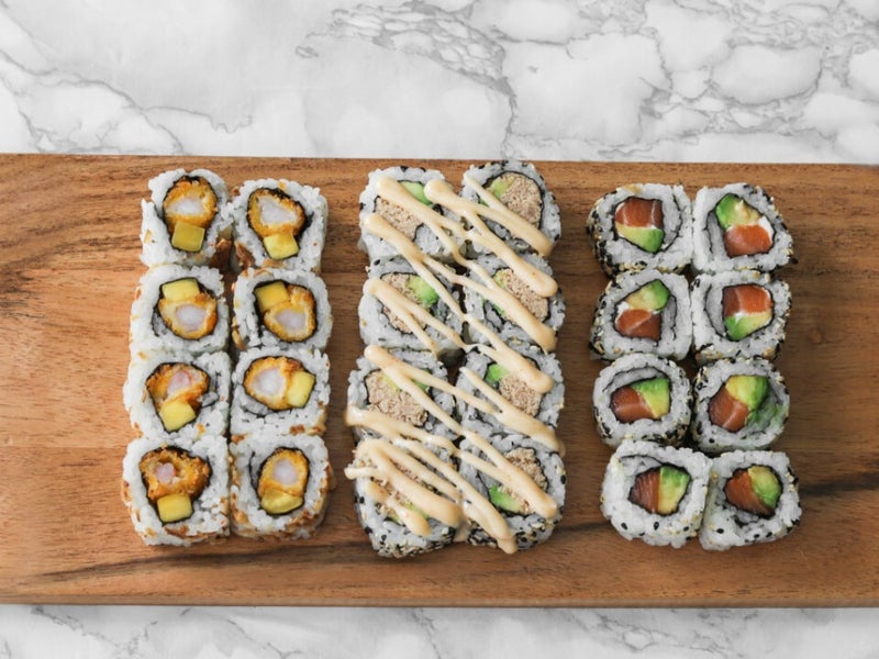 Three cali roll 24 pieces