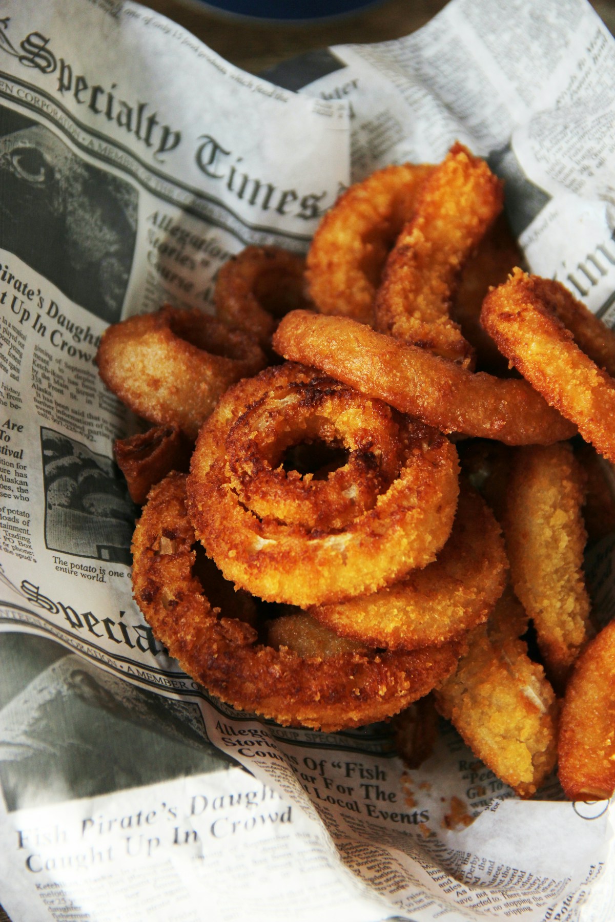 Onion rings (x8)
